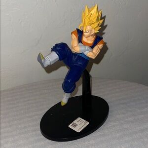 Dragon Ball Z Match Makers Super Saiyan Vegito Figure